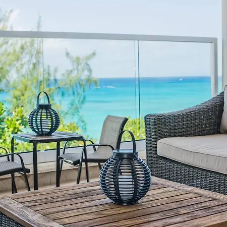 Seabreeze 8 - Luxury 4-Bedroom On Seven Mile Beach